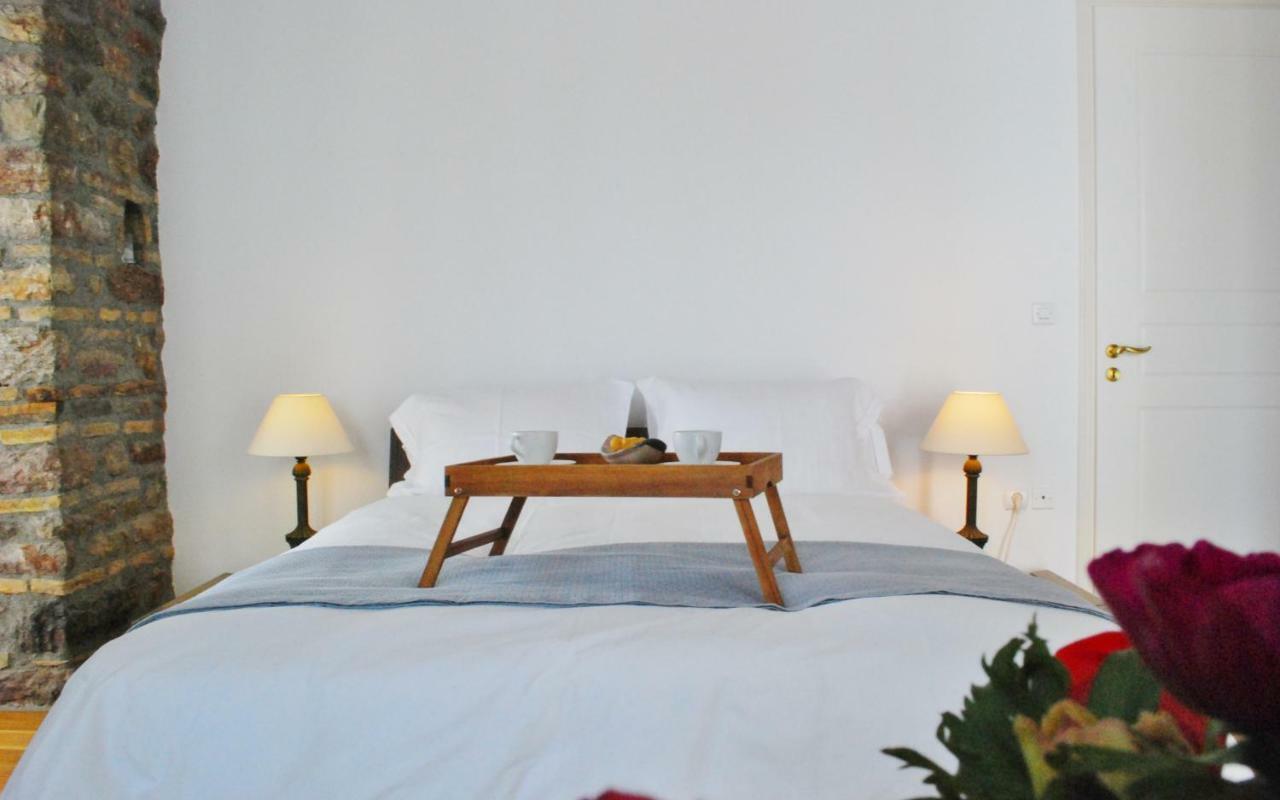 Villa "Pietra E Mare" Nafpaktos Bagian luar foto
