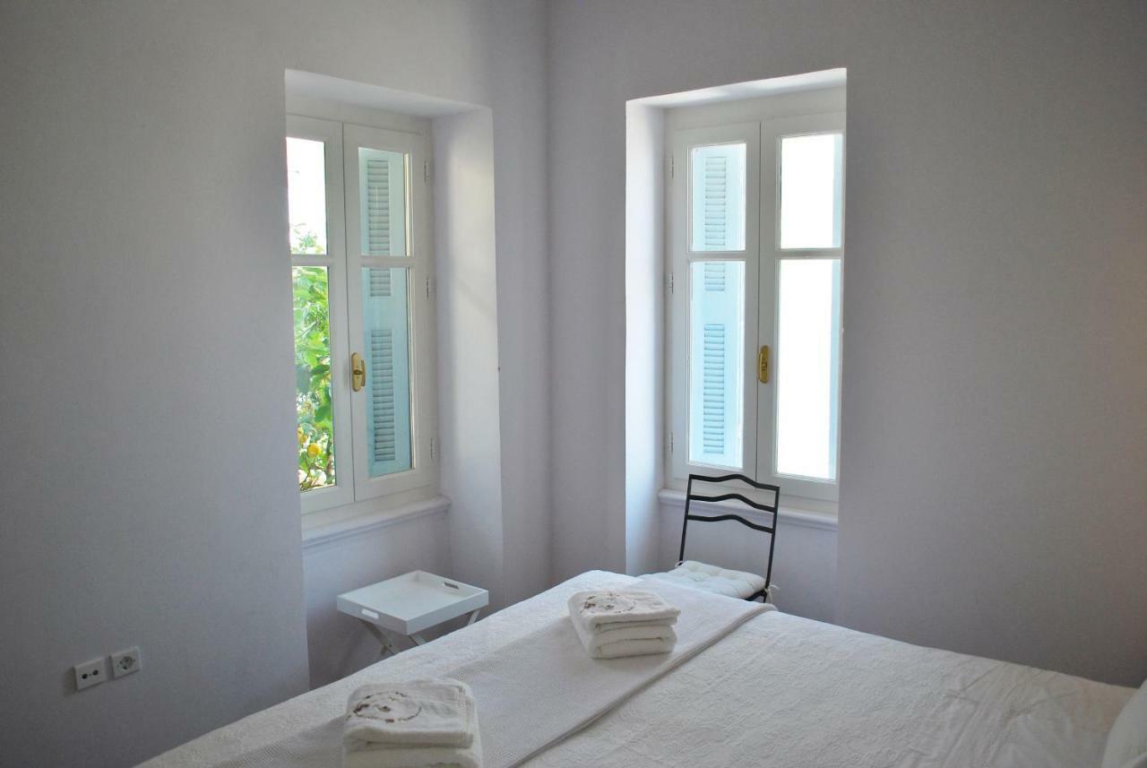 Villa "Pietra E Mare" Nafpaktos Bagian luar foto