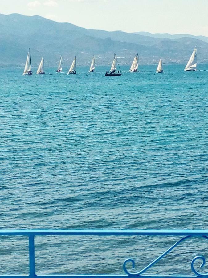 Villa "Pietra E Mare" Nafpaktos Bagian luar foto